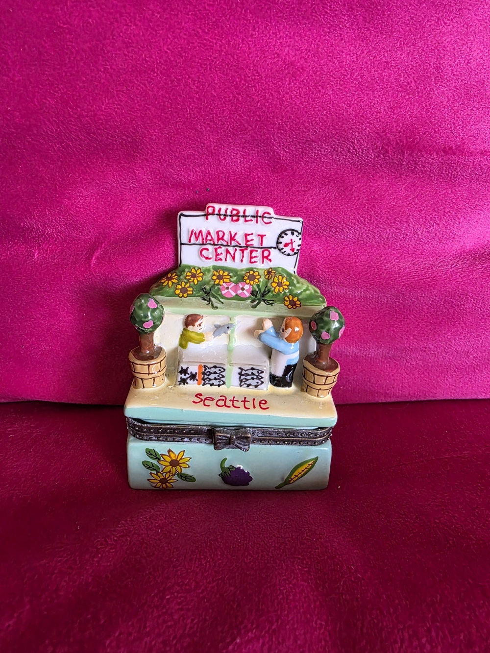 Source Unknown Seattle Public Market Center Trinket Box - Pink, Green, Cream